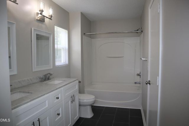 912 Obsidian Way 912, Durham, NC 27703