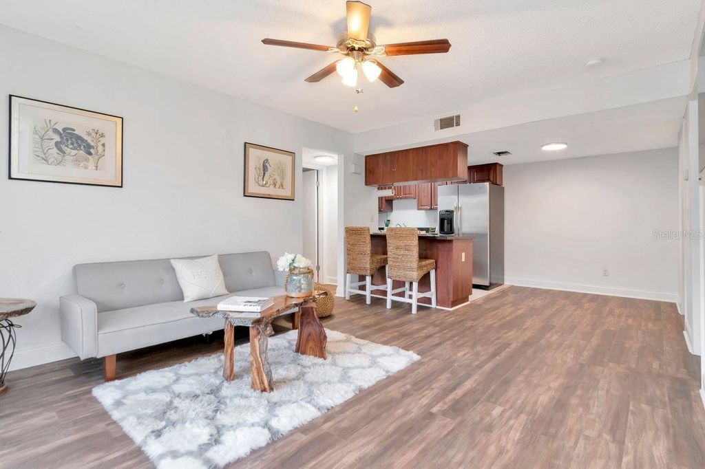 Image 3 of property listing at 3712 W WISCONSIN AVENUE 205, Tampa, FL 33611