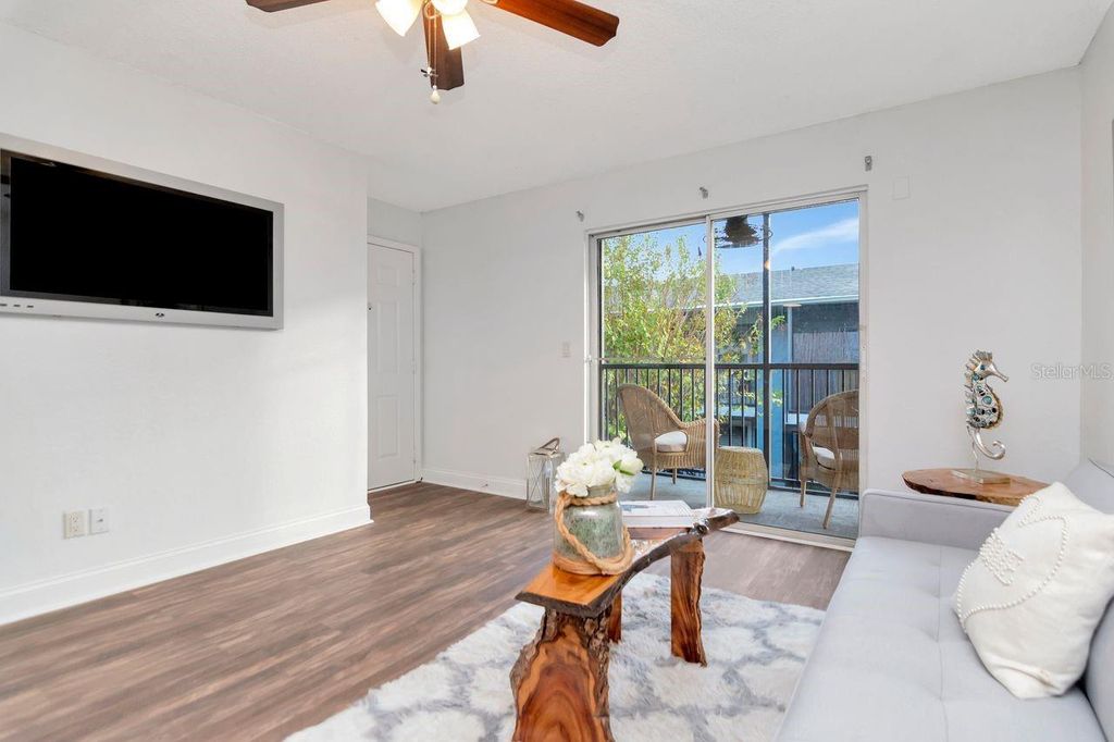 Image 6 of property listing at 3712 W WISCONSIN AVENUE 205, Tampa, FL 33611