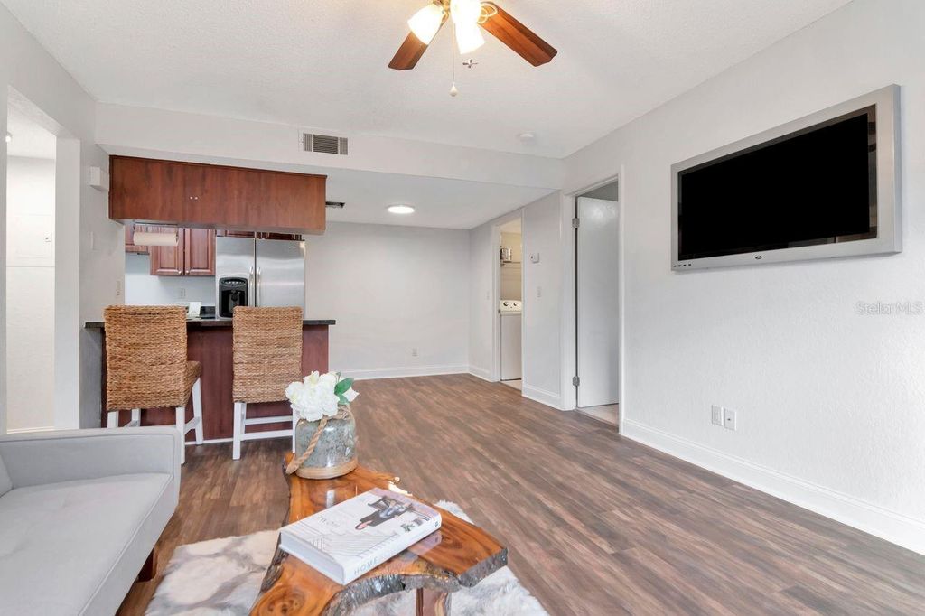 Image 9 of property listing at 3712 W WISCONSIN AVENUE 205, Tampa, FL 33611