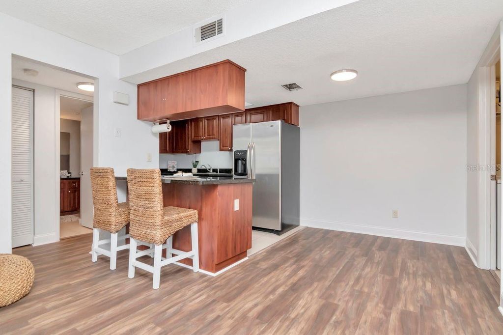 Image 10 of property listing at 3712 W WISCONSIN AVENUE 205, Tampa, FL 33611