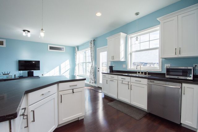 1201 W Summerwood Trail, Dilworth, MN 56529