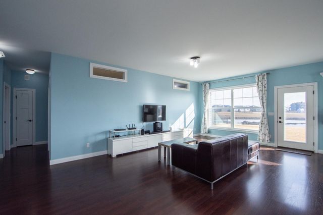 1201 W Summerwood Trail, Dilworth, MN 56529