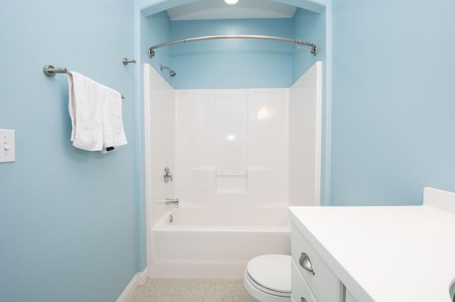 1201 W Summerwood Trail, Dilworth, MN 56529