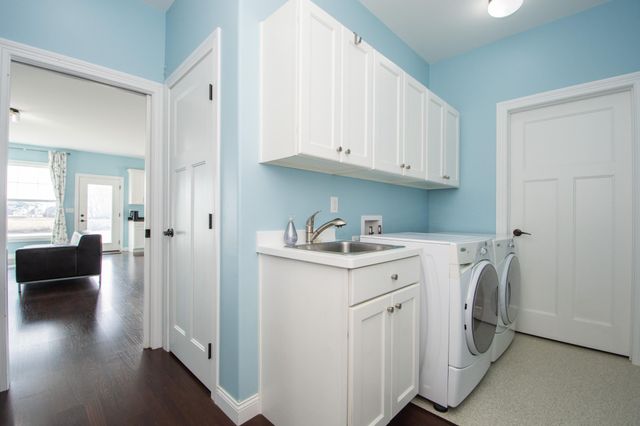 1201 W Summerwood Trail, Dilworth, MN 56529