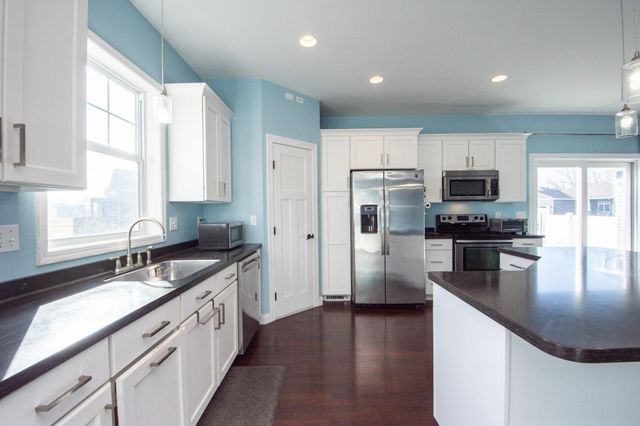 1201 W Summerwood Trail, Dilworth, MN 56529