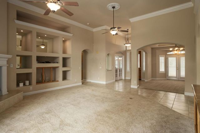 2614 Indianapolis Avenue, Clovis, CA 93611