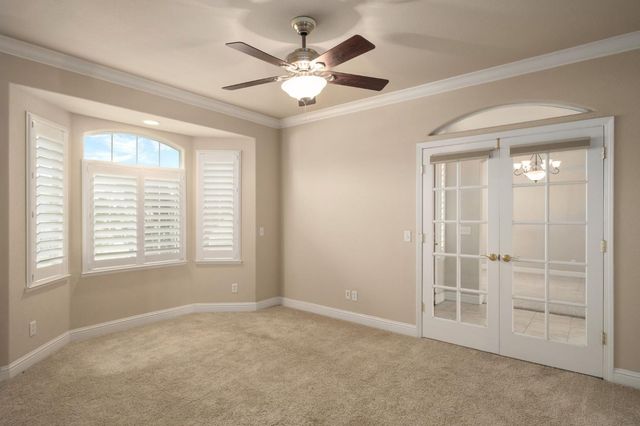 2614 Indianapolis Avenue, Clovis, CA 93611