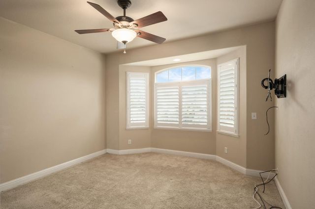 2614 Indianapolis Avenue, Clovis, CA 93611