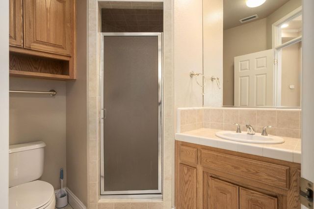 2614 Indianapolis Avenue, Clovis, CA 93611