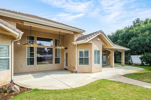 2614 Indianapolis Avenue, Clovis, CA 93611