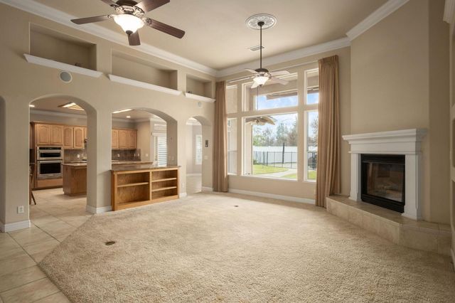 2614 Indianapolis Avenue, Clovis, CA 93611