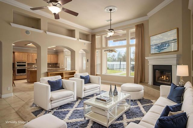 2614 Indianapolis Avenue, Clovis, CA 93611