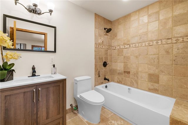 9957 Shoup Avenue, Chatsworth, CA 91311