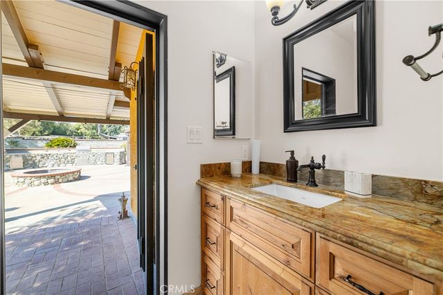 9957 Shoup Avenue, Chatsworth, CA 91311