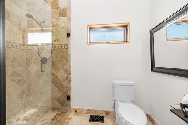 9957 Shoup Avenue, Chatsworth, CA 91311