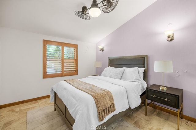 9957 Shoup Avenue, Chatsworth, CA 91311