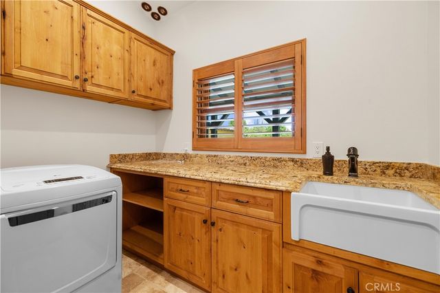 9957 Shoup Avenue, Chatsworth, CA 91311