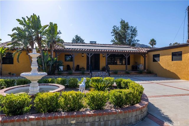 9957 Shoup Avenue, Chatsworth, CA 91311