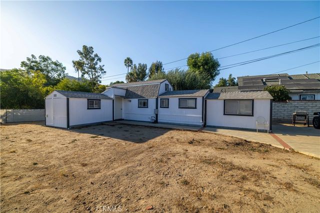 9957 Shoup Avenue, Chatsworth, CA 91311