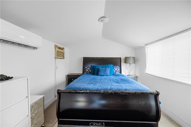 9957 Shoup Avenue, Chatsworth, CA 91311