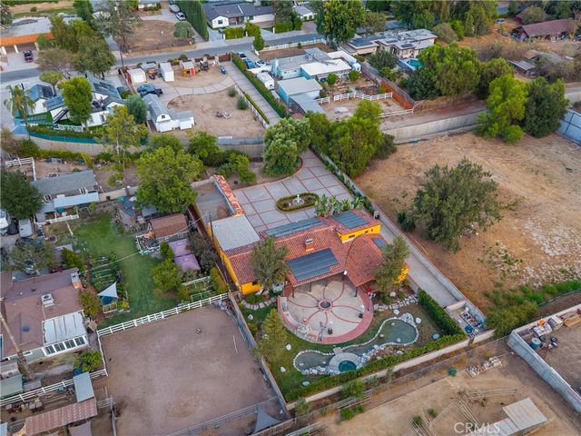 9957 Shoup Avenue, Chatsworth, CA 91311
