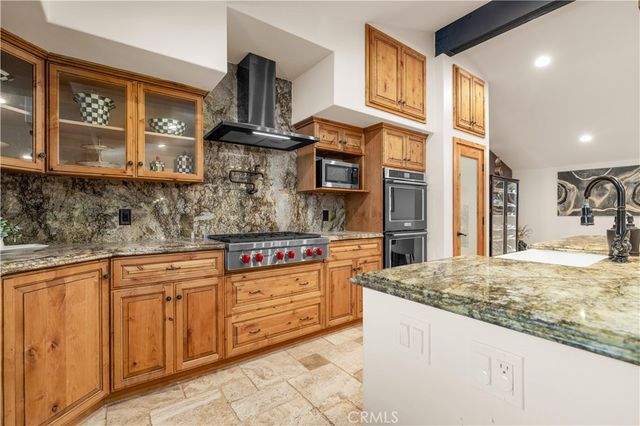 9957 Shoup Avenue, Chatsworth, CA 91311