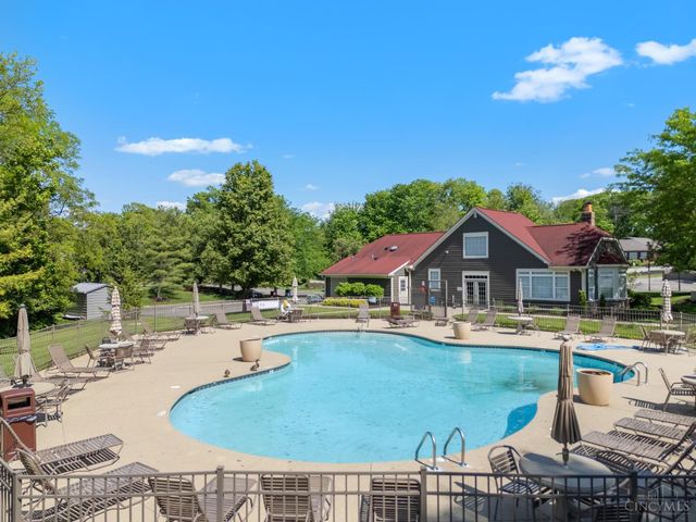 5927 Castlewood Crossing, Miami Twp, OH 45150