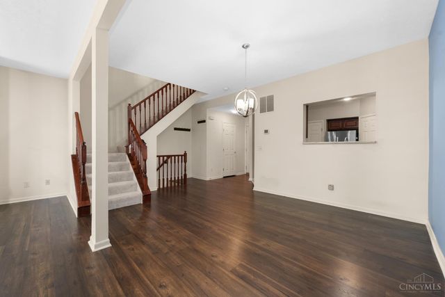 5927 Castlewood Crossing, Miami Twp, OH 45150