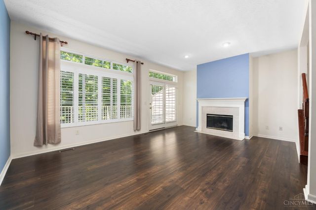 5927 Castlewood Crossing, Miami Twp, OH 45150