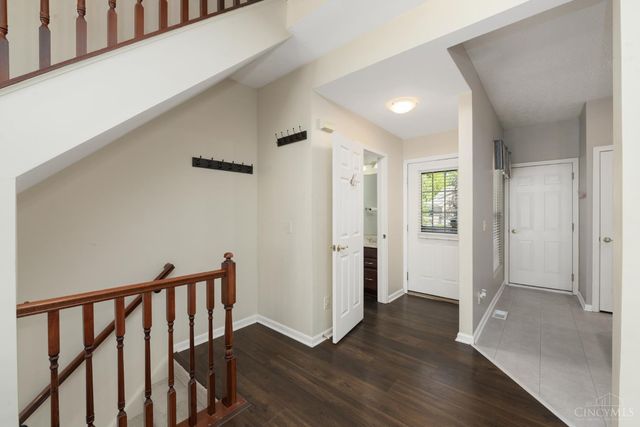 5927 Castlewood Crossing, Miami Twp, OH 45150