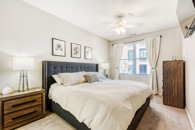 1215 N Orleans Street 303, Chicago, IL 60610