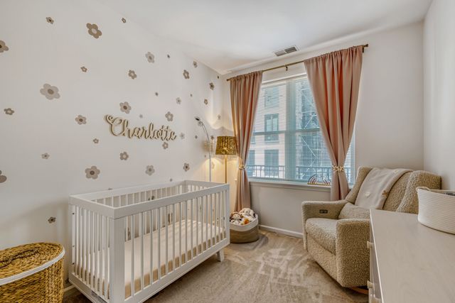 1215 N Orleans Street 303, Chicago, IL 60610