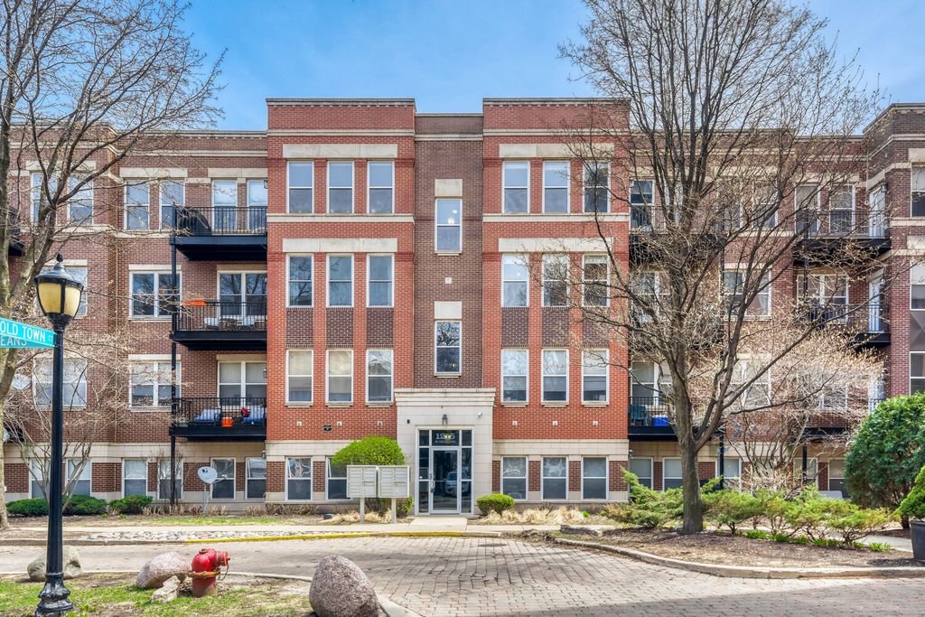 1215 N Orleans Street 303, Chicago, IL 60610