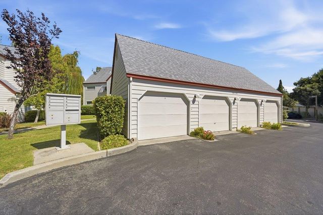 1501 Chelsea Way, Redwood City, CA 94061