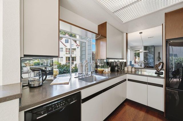 1501 Chelsea Way, Redwood City, CA 94061
