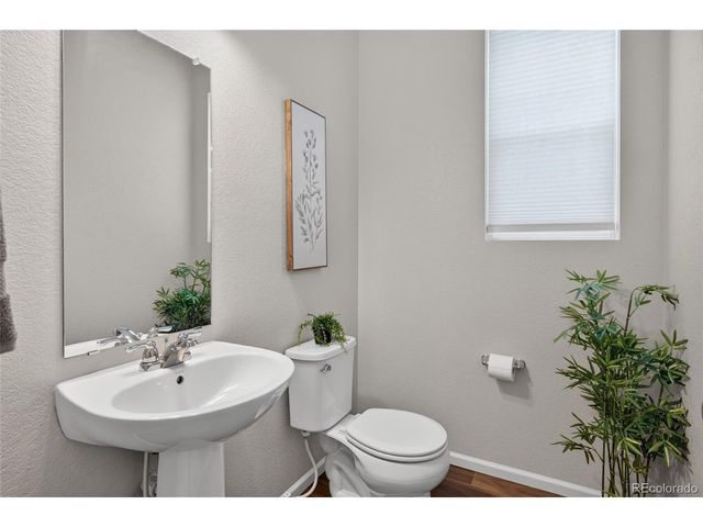 21719 E Quincy Cir, Aurora, CO 80015