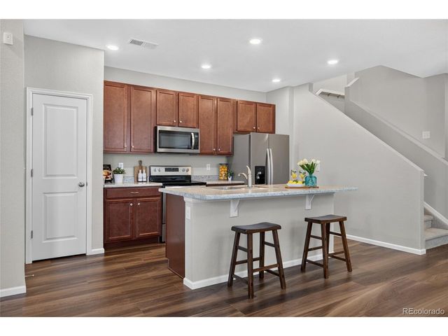 21719 E Quincy Cir, Aurora, CO 80015