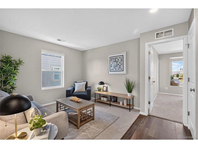 21719 E Quincy Cir, Aurora, CO 80015