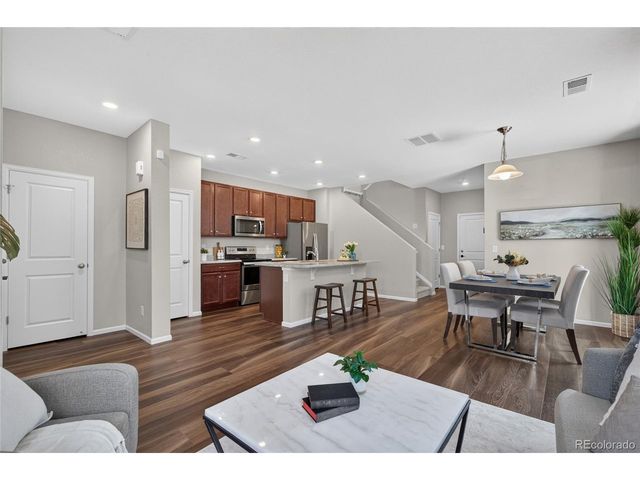 21719 E Quincy Cir, Aurora, CO 80015
