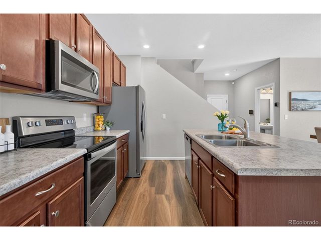 21719 E Quincy Cir, Aurora, CO 80015