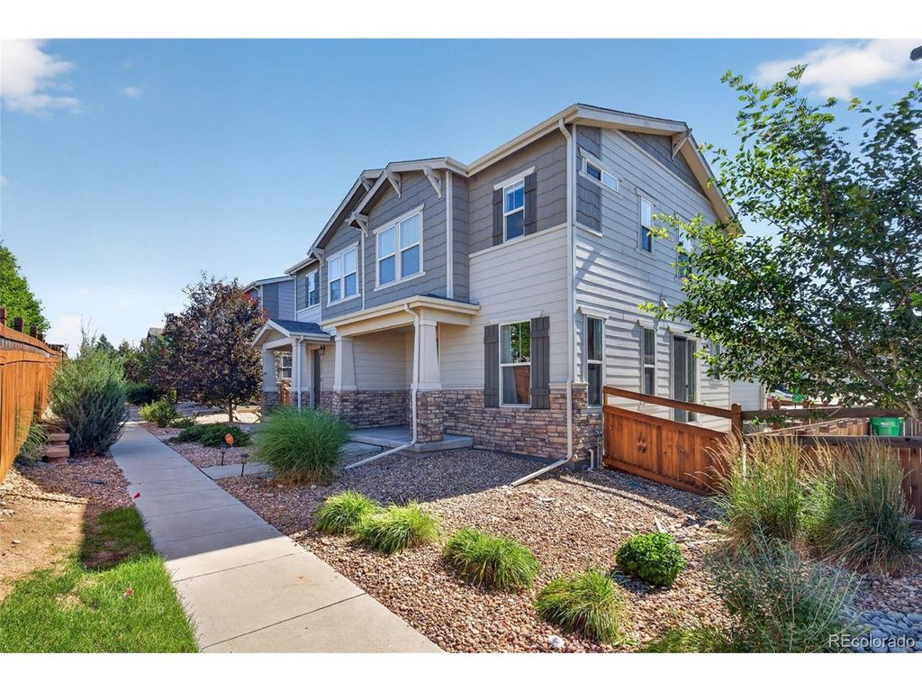 21719 E Quincy Cir, Aurora, CO 80015