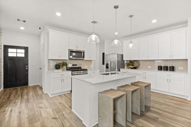 510 Louis Lane, Cove, TX 77523