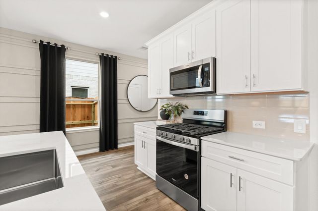 510 Louis Lane, Cove, TX 77523