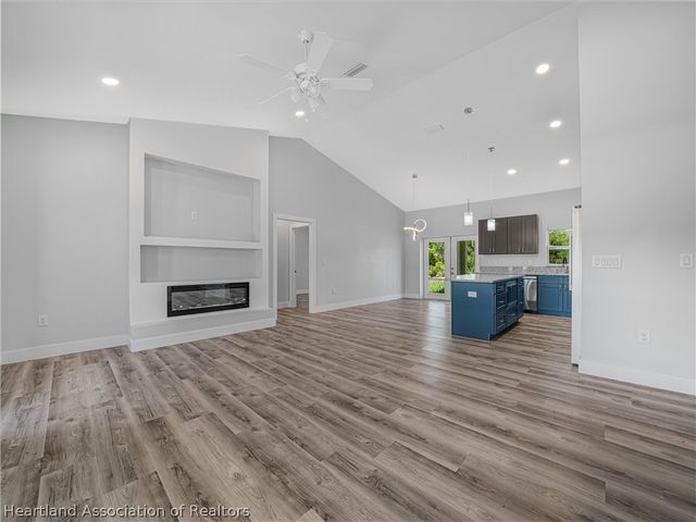 6913 Shasta Daisy Boulevard, Sebring, FL 33875