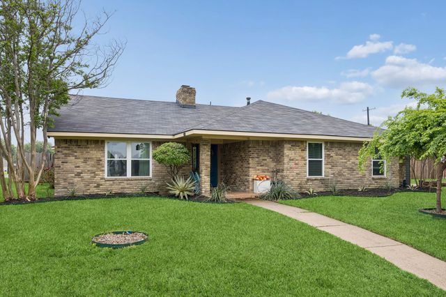 722 Royal Oaks Drive, Garland, TX 75040