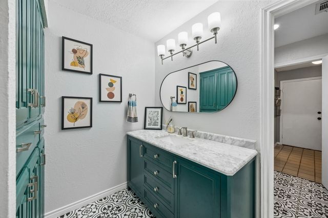 722 Royal Oaks Drive, Garland, TX 75040