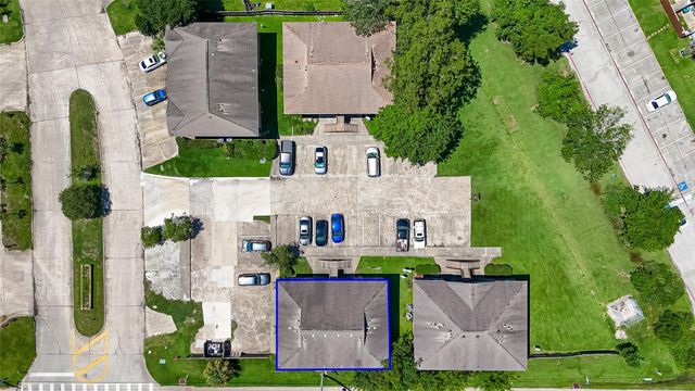 4029 Briar Hollow Drive, Dickinson, TX 77539