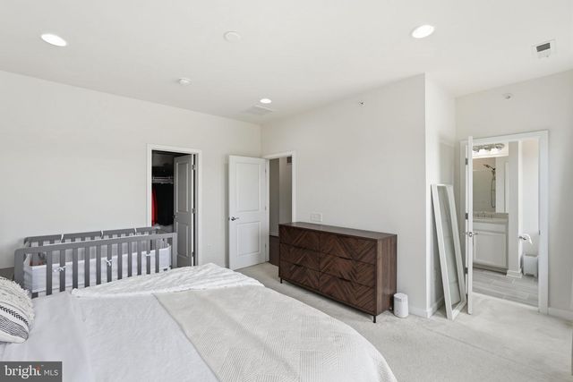10720 VIOGNIER TER, Fairfax, VA 22030