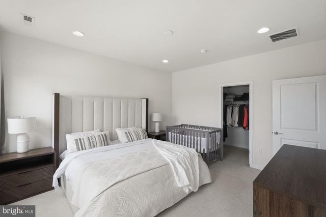 10720 VIOGNIER TER, Fairfax, VA 22030